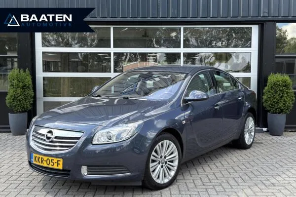 Opel Insignia (2009) — foto 1