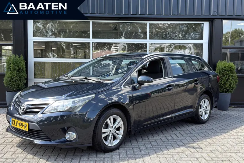 Toyota Avensis (2012)