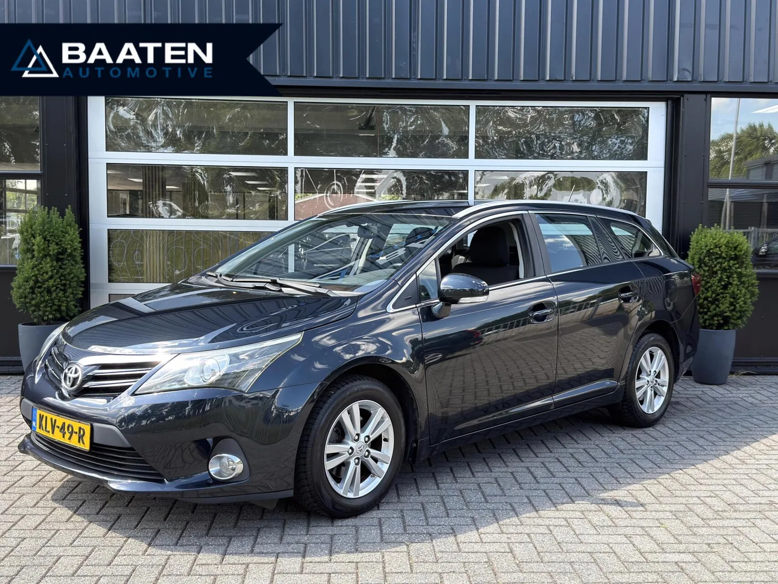 Toyota Avensis (2012) — foto 1