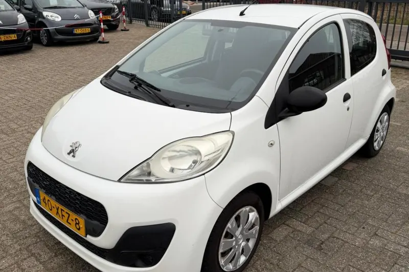 Peugeot 107 (2012)