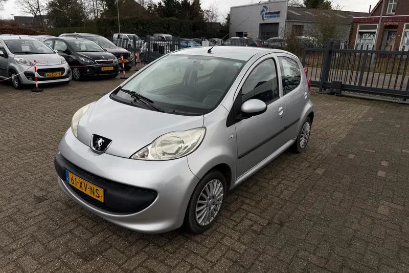 Peugeot 107 (2007)