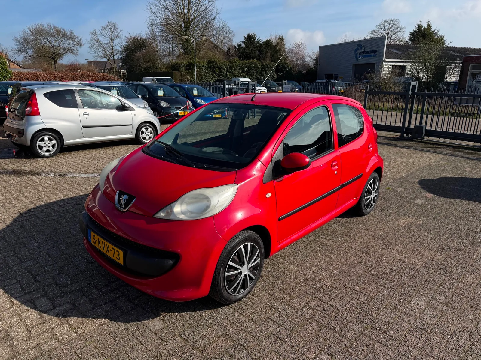 Peugeot 107 (2006) — foto 1