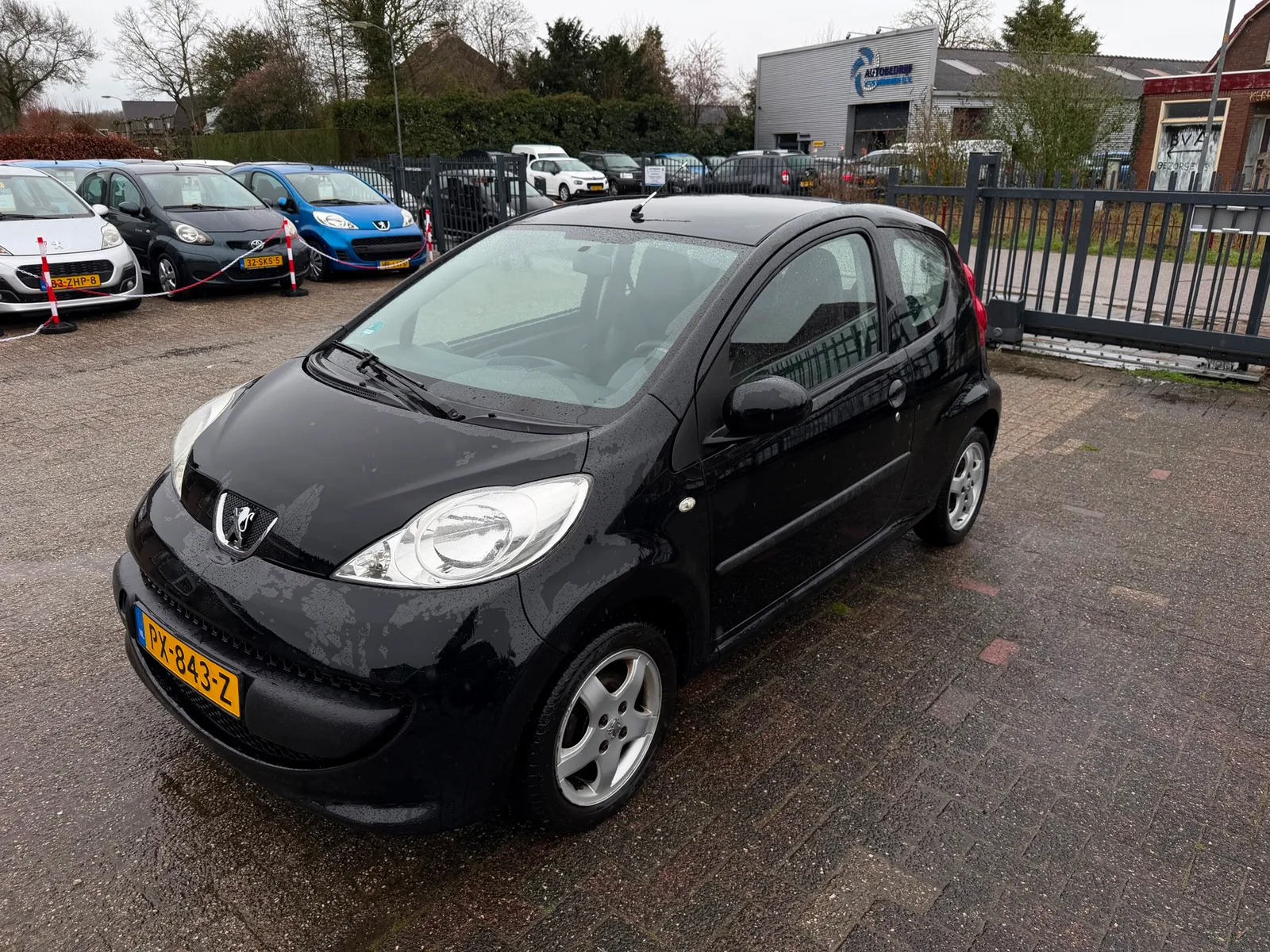 Peugeot 107 (2008) — foto 1