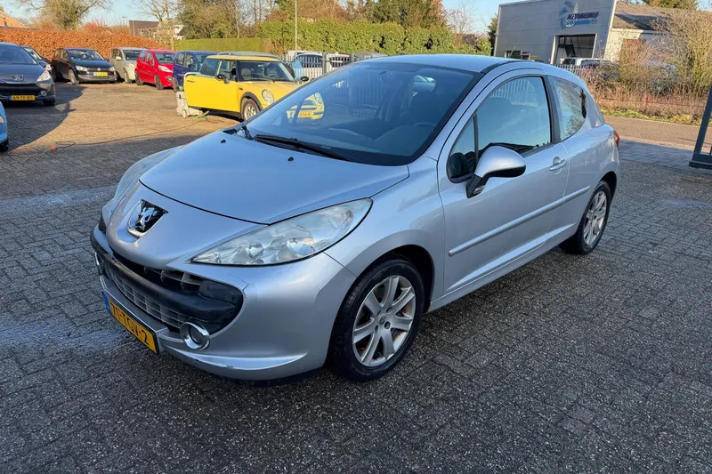 Peugeot 207 (2007)
