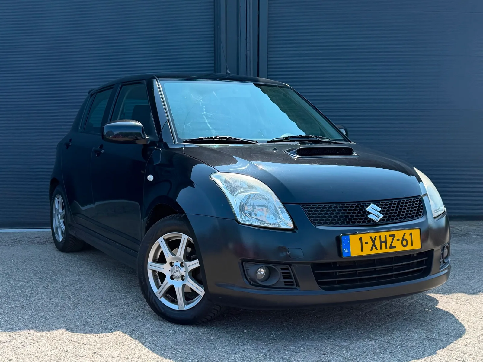 Suzuki Swift (2005) — foto 1