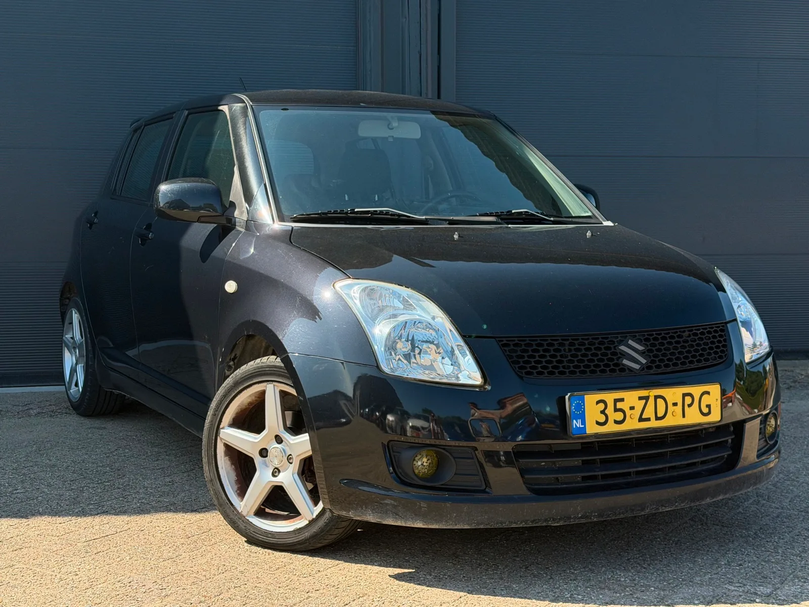 Suzuki Swift (2008) — foto 1
