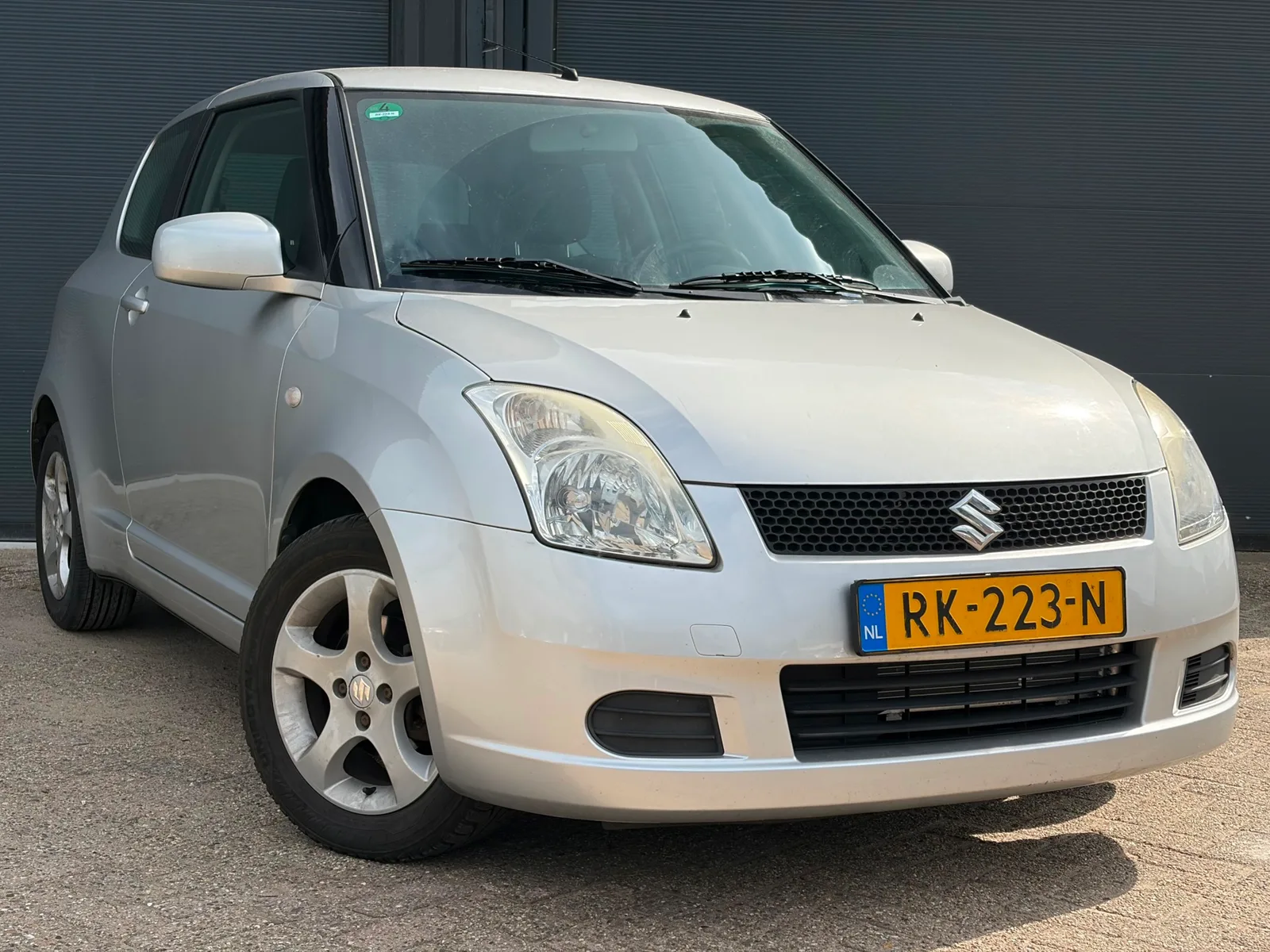 Suzuki Swift (2006) — foto 1