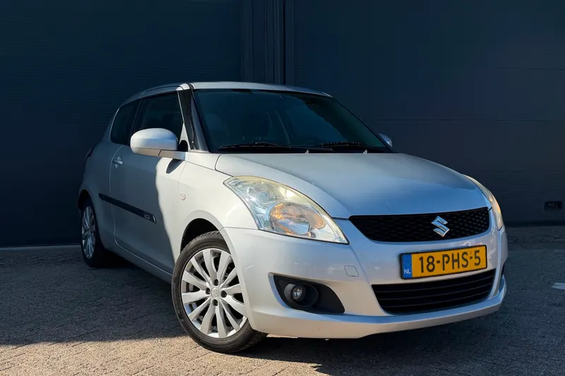 Suzuki Swift (2011)