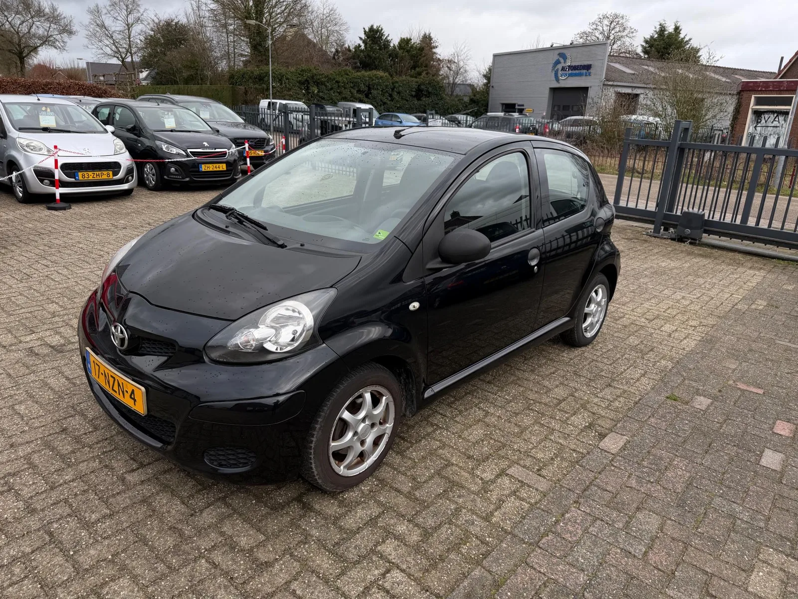Toyota Aygo (2011) — foto 1