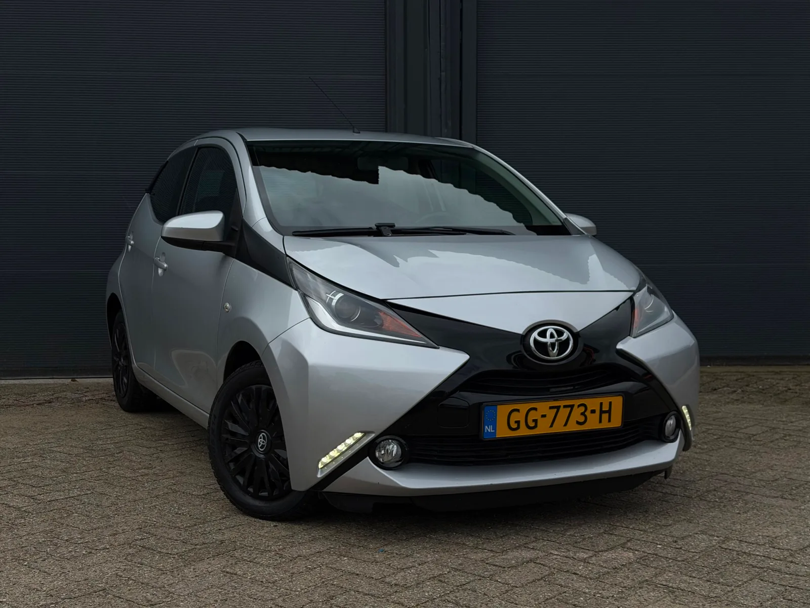 Toyota Aygo (2015) — foto 1