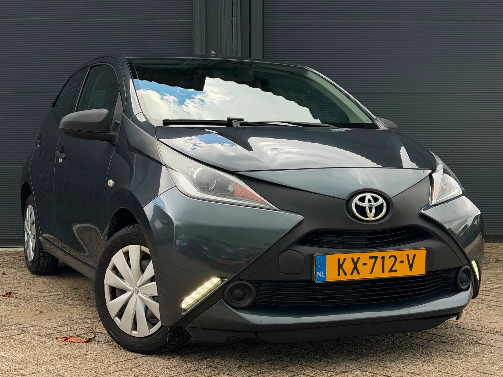 Toyota Aygo (2016) — foto 1