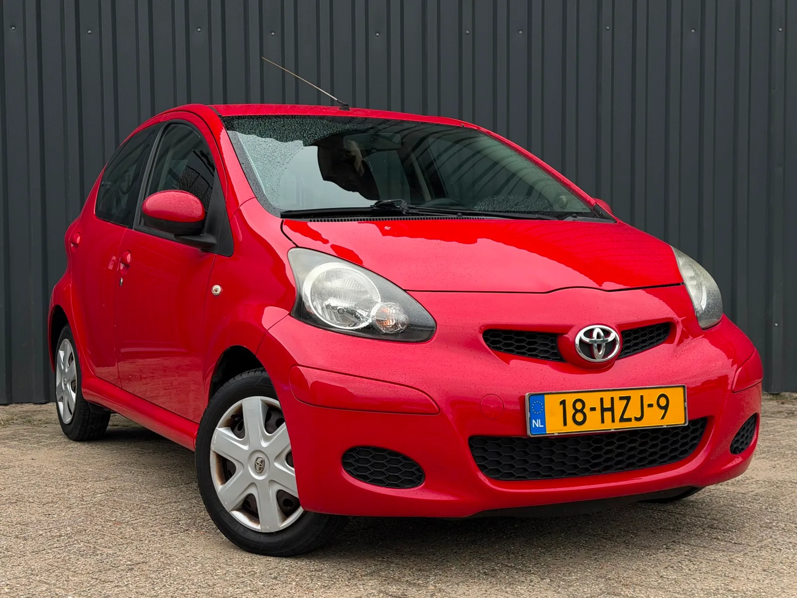 Toyota Aygo (2009) — foto 1