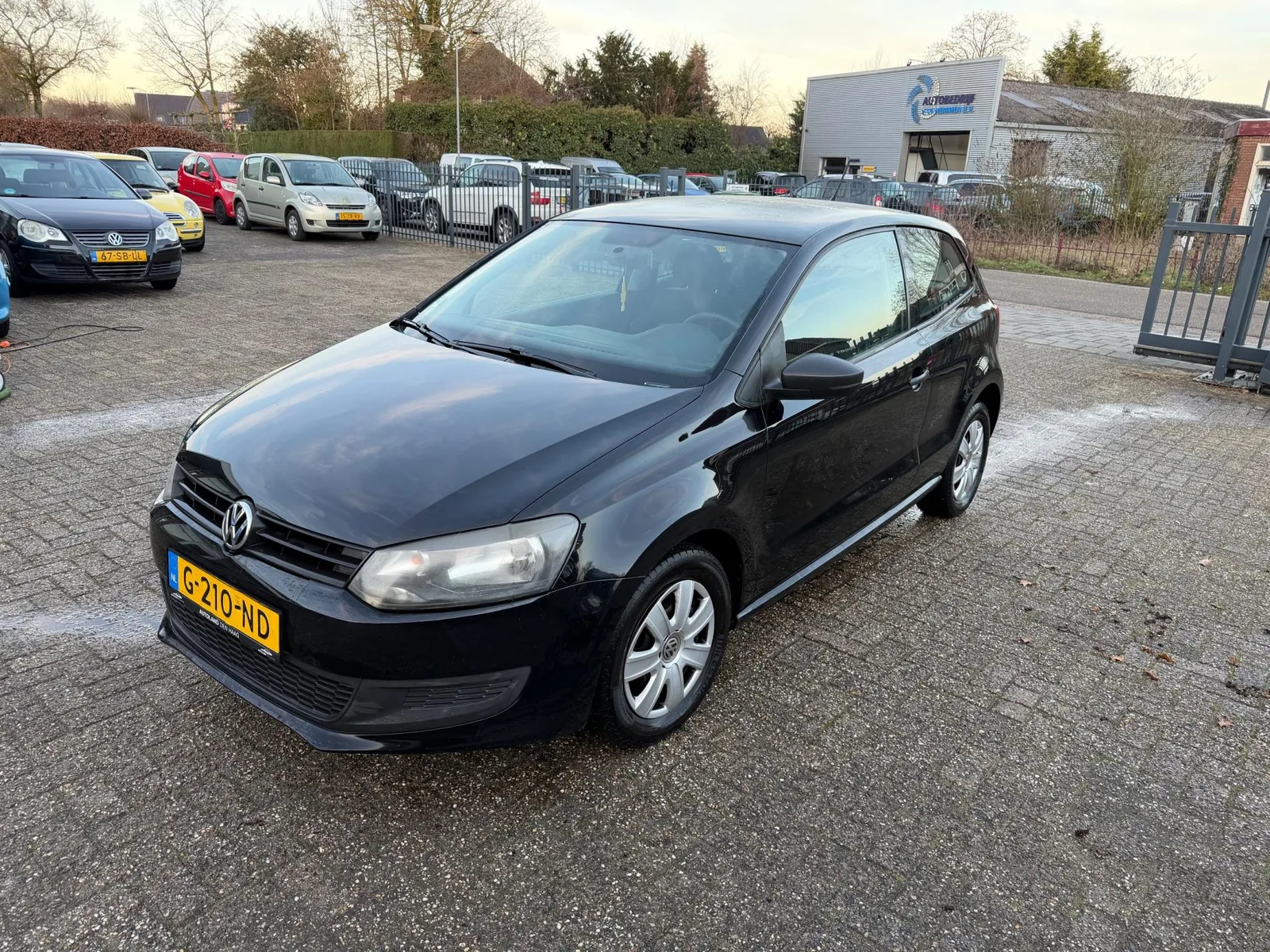 Volkswagen Polo (2012) — foto 1