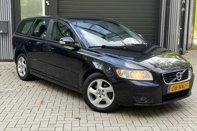 Volvo V50 (2010)
