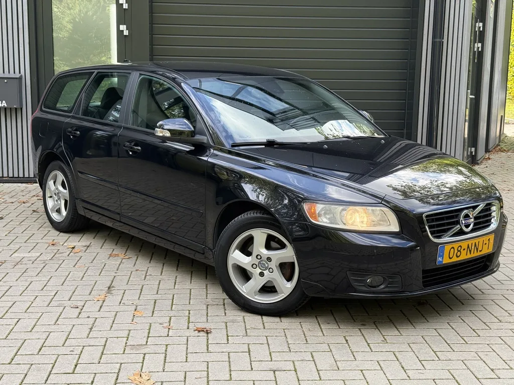 Volvo V50 (2010) — foto 1