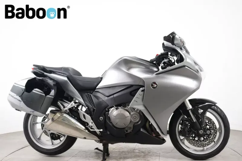 Foto van Honda VFR 1200 F C-ABS