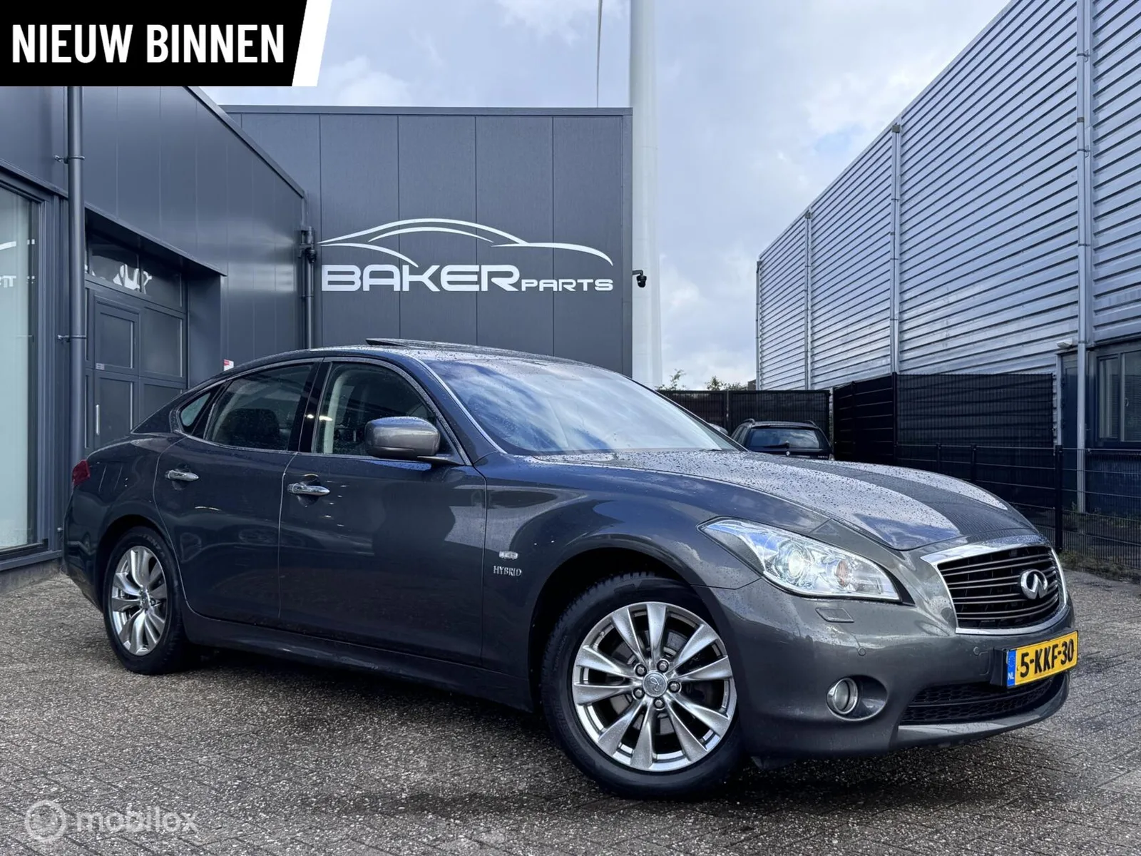 Infiniti M35h (2012) — foto 1