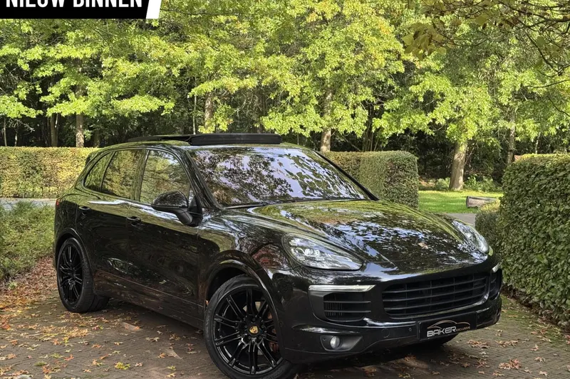 Porsche Cayenne (2015)