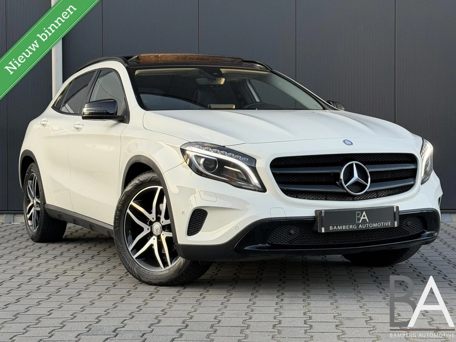 Mercedes-Benz GLA (2016) — foto 1