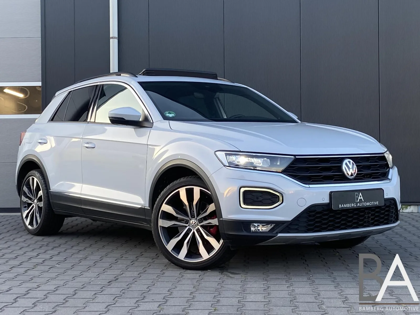 Volkswagen T-Roc (2018) — foto 1