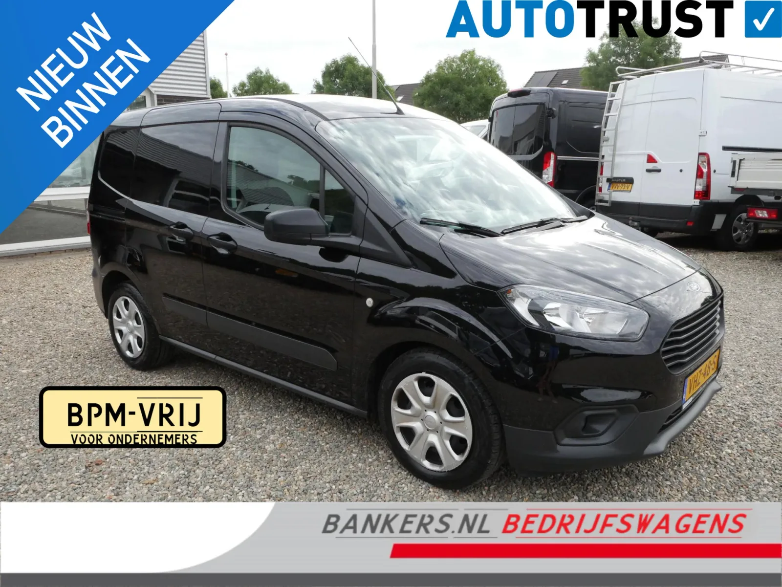 Ford Transit Courier (2021) — foto 1