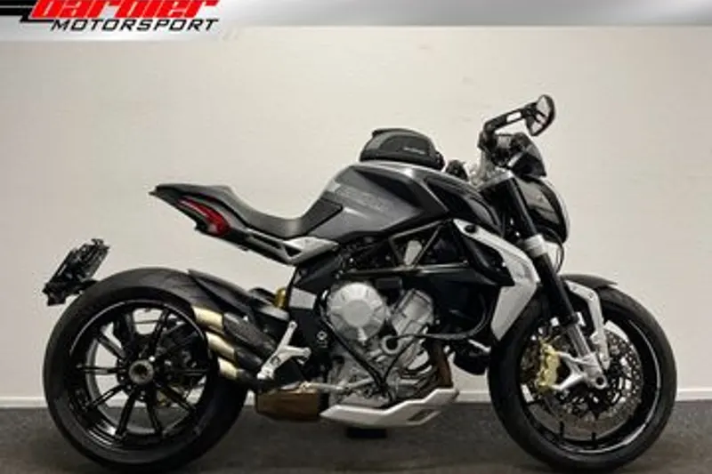 MV Agusta Dragster 800 (2014)