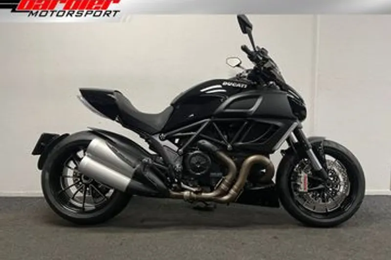 Ducati Diavel (2011)