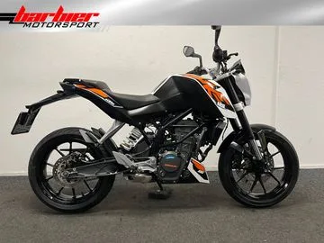 KTM 125 Duke (2016) — foto 1