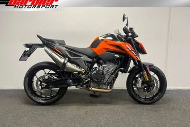 KTM 790 Duke (2024)