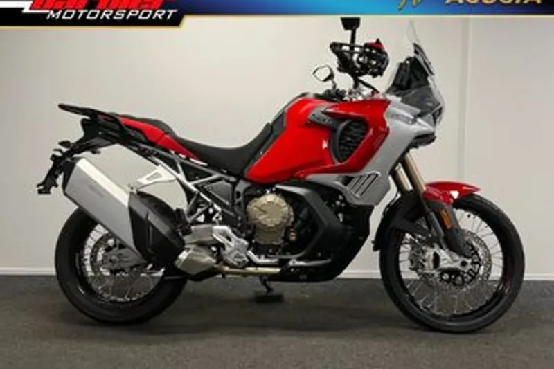 MV Agusta Enduro Veloce (2025)