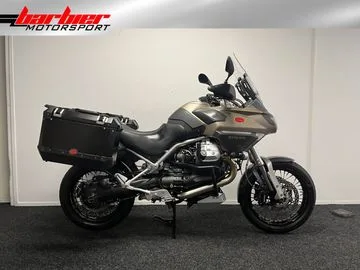 Moto Guzzi Stelvio 1200 V4 (2011) — foto 1