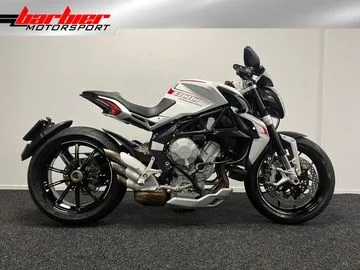 MV Agusta Brutale 800 (2016) — foto 1