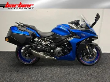 Suzuki GSX-S1000GT (2022) — foto 1