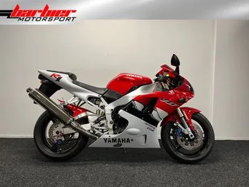 Yamaha YZF-R1 (2000) — foto 1