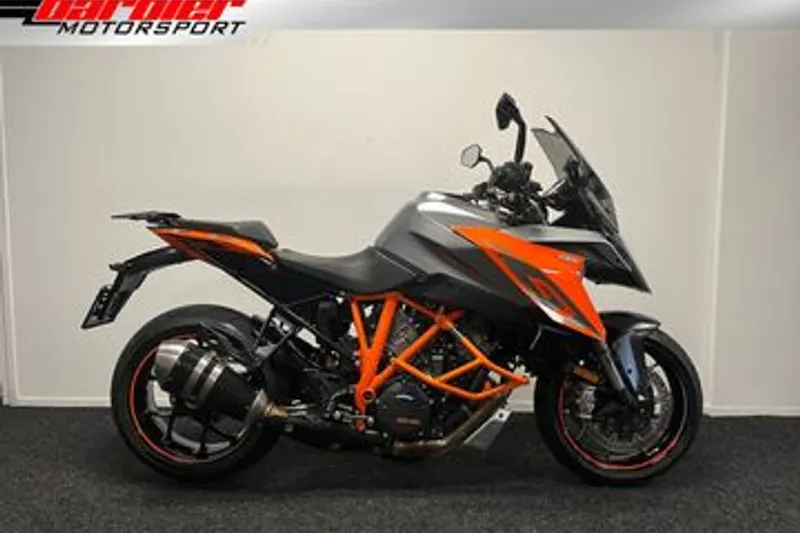 KTM 1290 Super Duke (2016)
