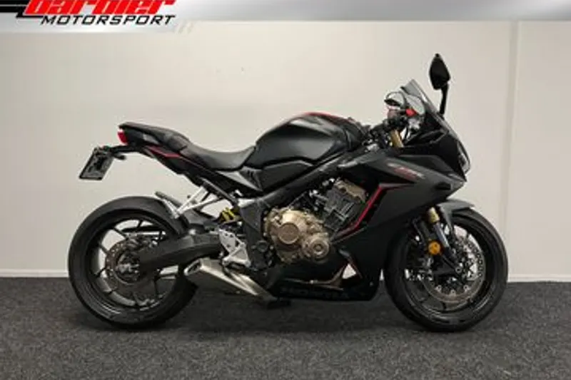 Honda CBR650R (2019)