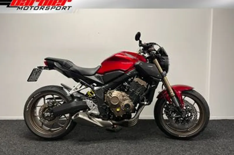 Honda CB650R (2021)