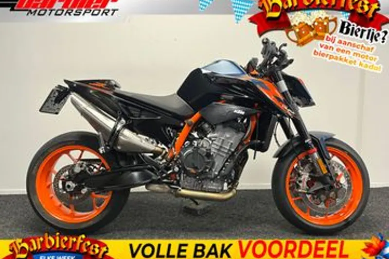 KTM 890 Duke R (2023)