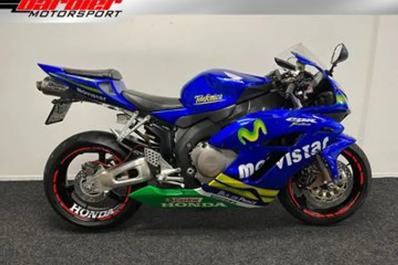 Honda CBR1000RR (2005)