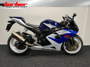 Suzuki GSX-R1000 (2005) — foto 1