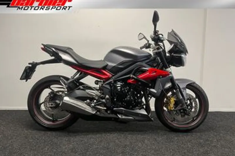 Triumph Street Triple R (2013)