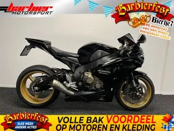 Honda CBR 1000 RR Fireblade (2008) — foto 1