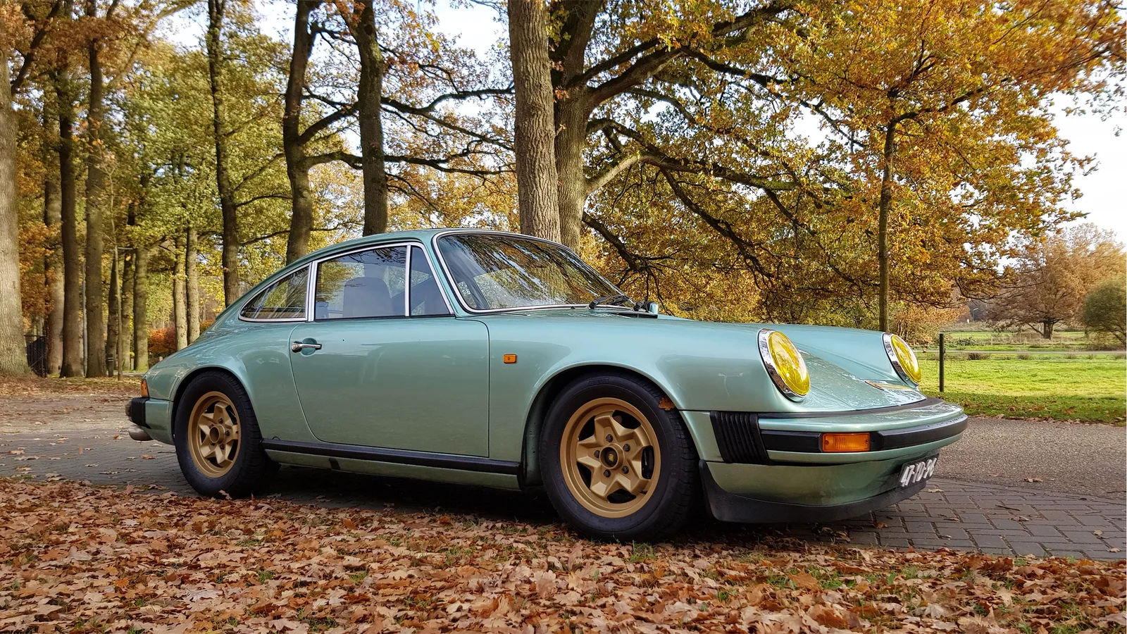Porsche 911 (1977) — foto 1