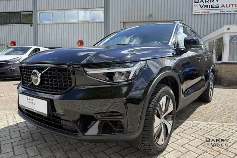 Volvo XC40 (2022)