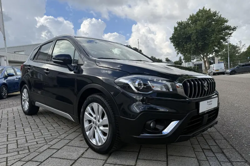 Suzuki S-Cross (2020)