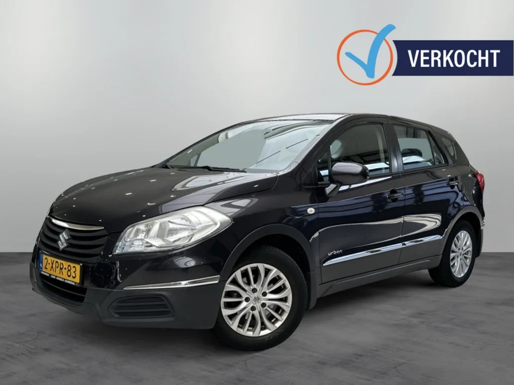 Suzuki S-CROSS (2014) — foto 1