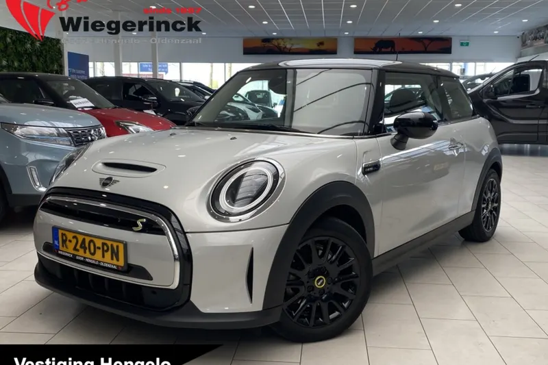 MINI Cooper (2022)