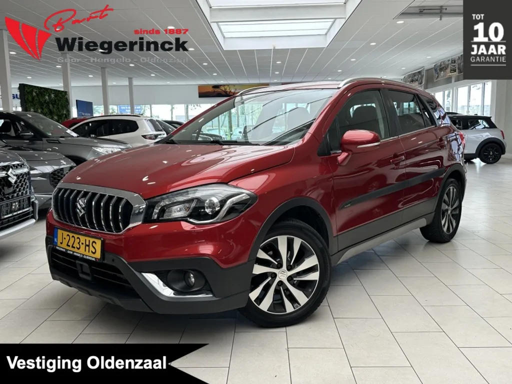 Suzuki S-CROSS (2019) — foto 1