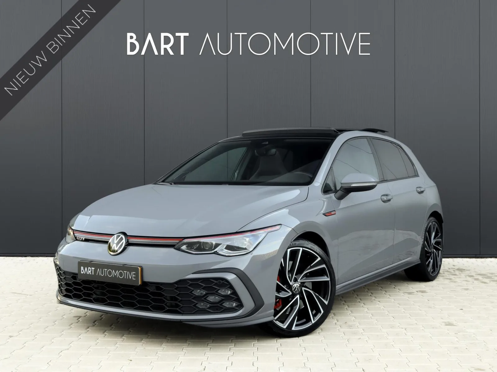 Volkswagen Golf (2020) — foto 1