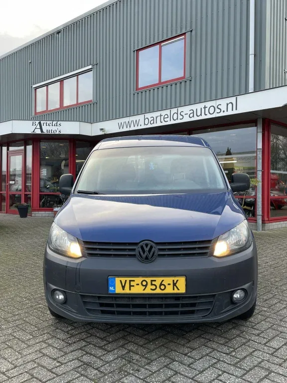 Volkswagen Caddy (2013) — foto 1